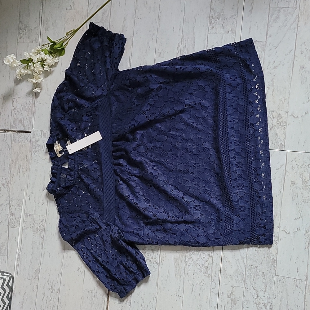 Monteau blue lace top.  Size XL NWT